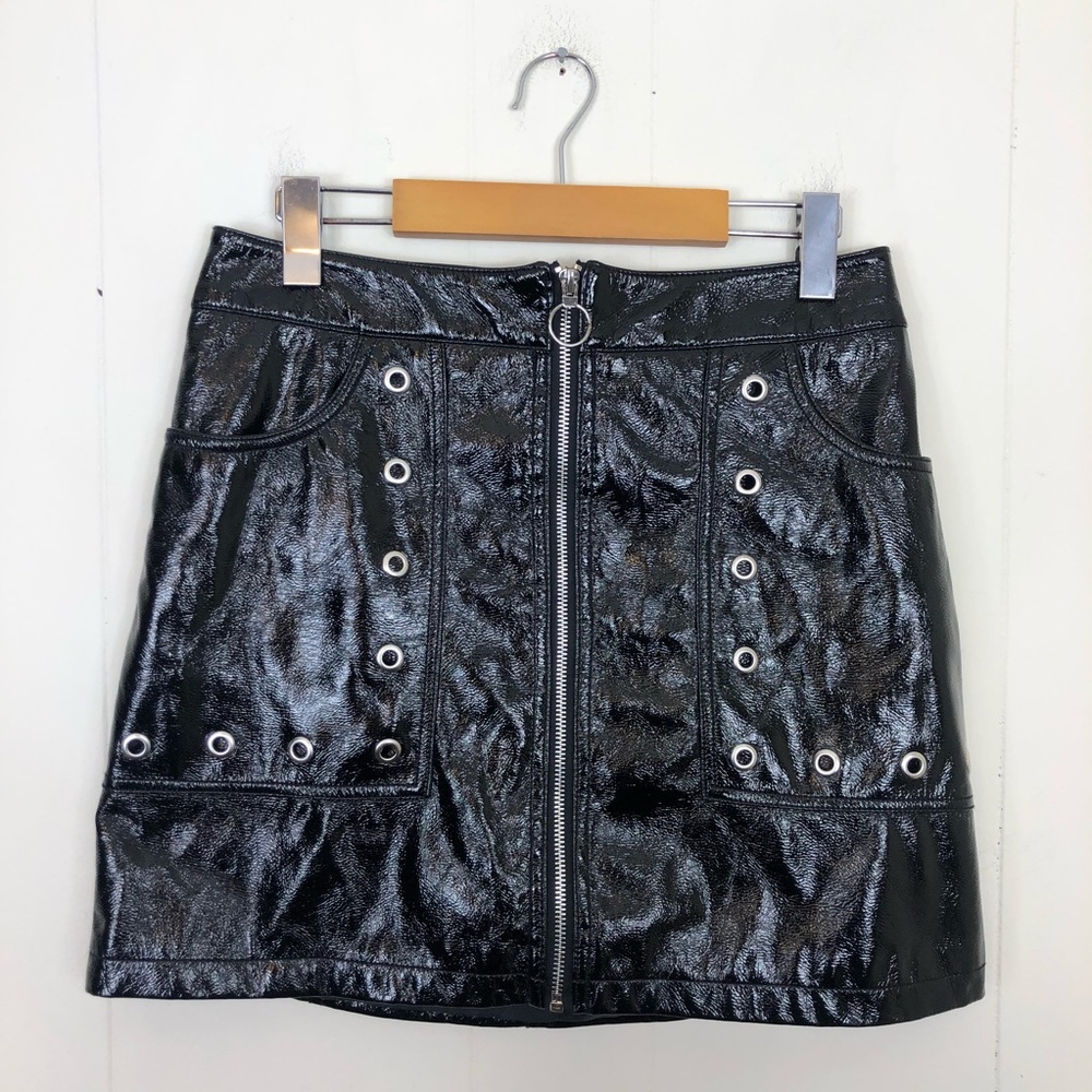 Americanino Faux Leather Zipper Skirt Sz M‎